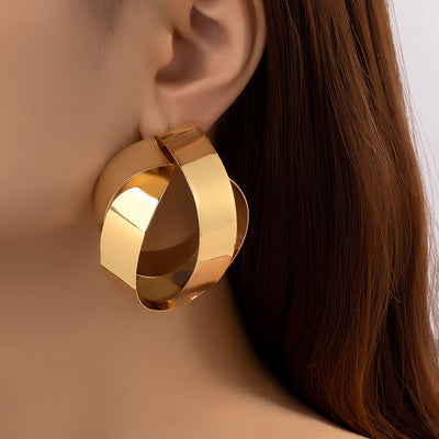 Metal Geometry Winding Earrings High Profile And Generous Design Sense